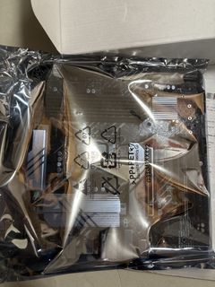 （分類：）位於 。 由 kaaatz 提交（商品編號 1421714560，圖片 1）。簡介： 。