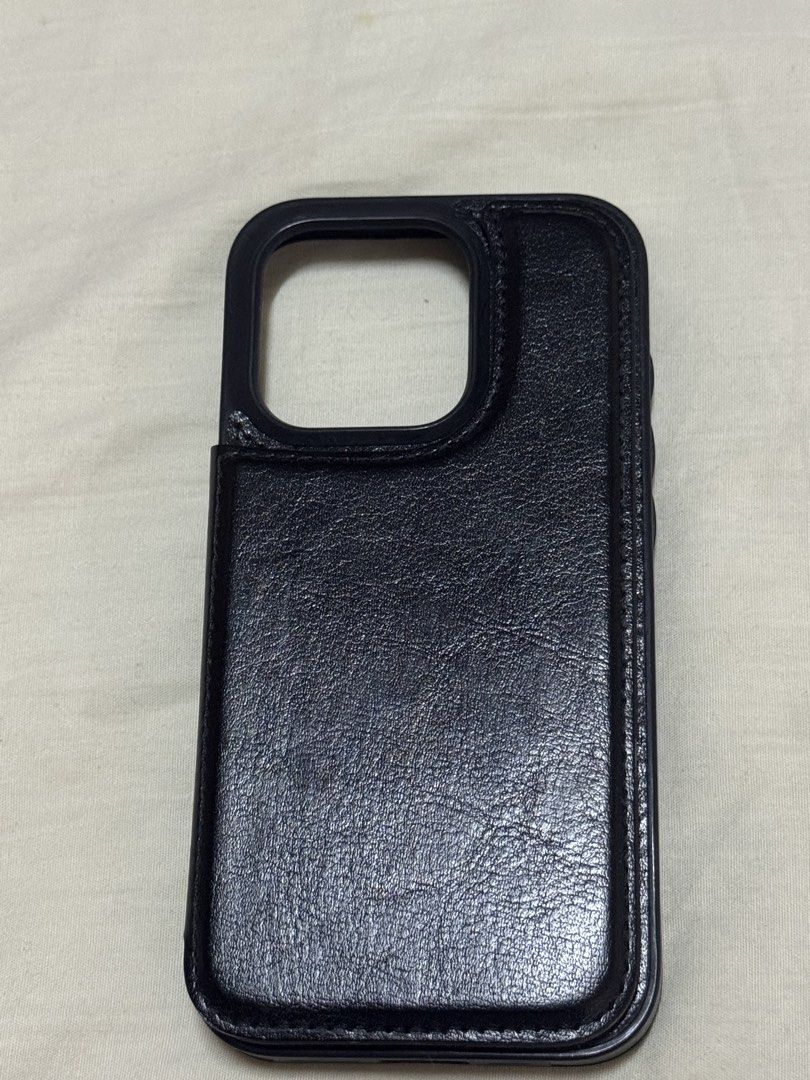 IPHONE 15 PRO (Category: Cases & Sleeves) located in Manila. Submitted by yenazdeclutter (Listing ID 1421633368, Image 1). Description: ‼️ READ BEFORE SENDING A MESSAGE ‼️ RFS: Decluttering - there's like a square like mark on the case but that's just because i put a sticker there before. - selling for 100 pesos only SHIPPING: - j&t or same day delivery ONLY - buyer will shoulder sf MOP: - can accept maya, gotyme, unionbank, maribank pm me for mo