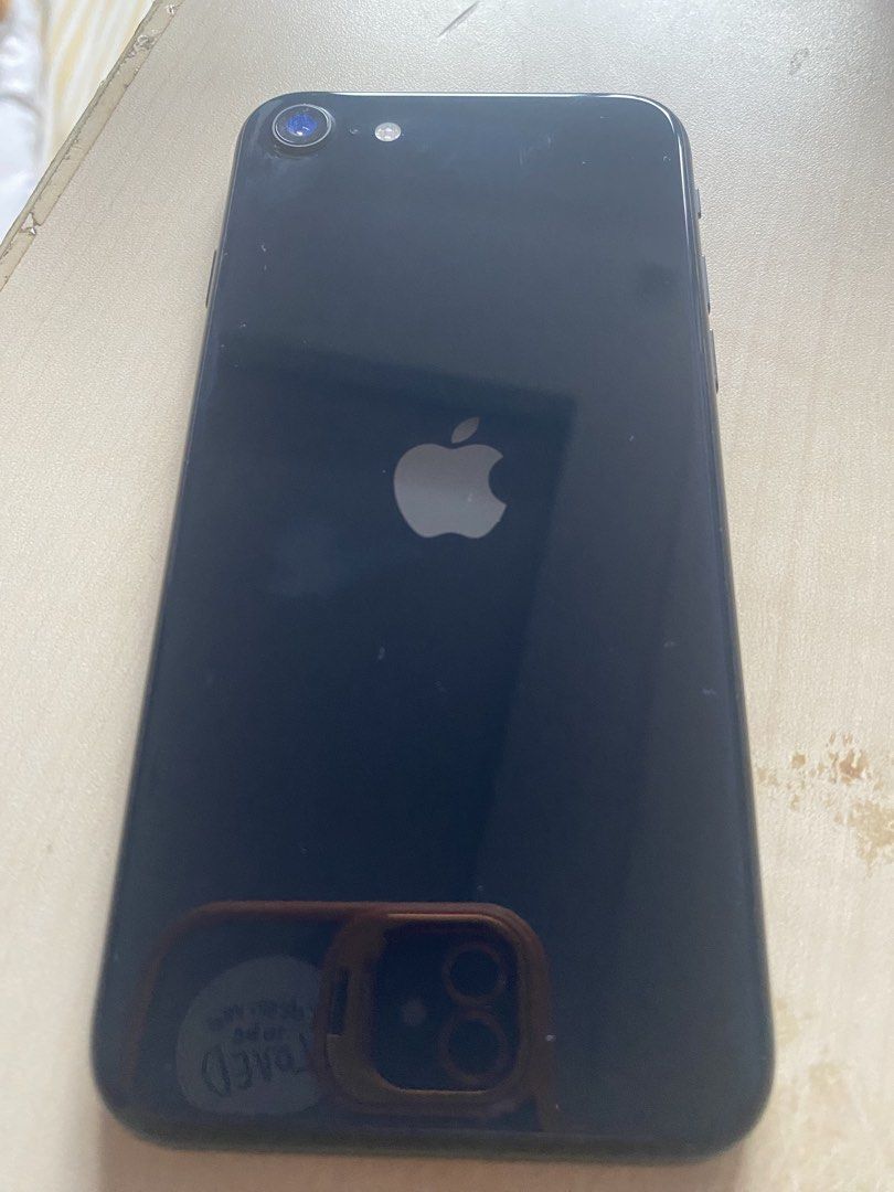 Iphone SE 3rd Gen 5G (2022) (Category: iPhone SE Series) located in Manila. Submitted by kmarie15 (Listing ID 1421632894, Image 1). Description: Pakita ko 3UTools upon request 64 GB of internal storage. battery health 95% remaining features a 4.7-inch HD Retina display, an Apple A15 Bionic chipset, and 5G connectivity. 12 Megapixel rear camera with 4K video recording and 7 Megapixel selfie camera. There’s also a physical home button with a Touch 