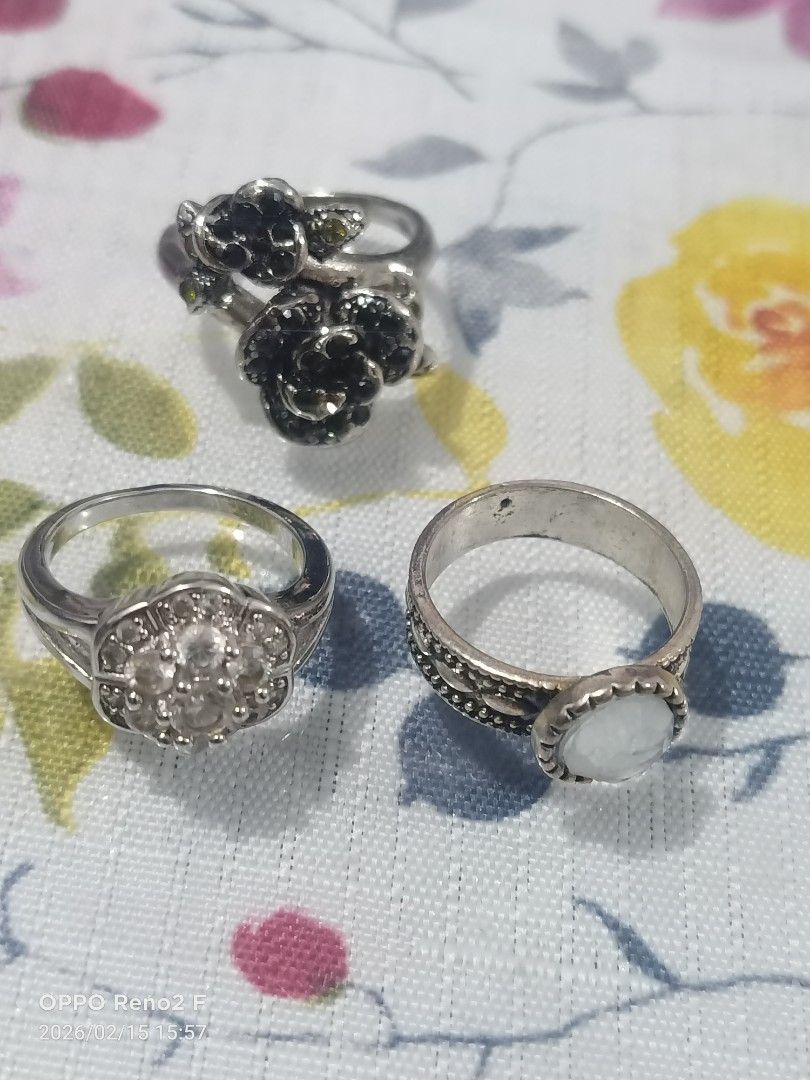 Japan Accessories Bundle Rings (Category: Rings) located in Las Pinas. Submitted by chariepadilla (Listing ID 1421686837, Image 1). Description: No markings.