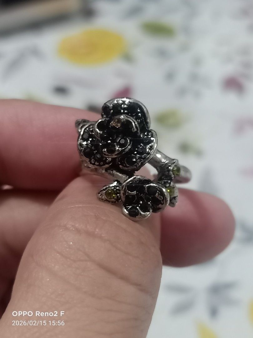 Japan Accessories Bundle Rings (Category: Rings) located in Las Pinas. Submitted by chariepadilla (Listing ID 1421686837, Image 3). Description: No markings.