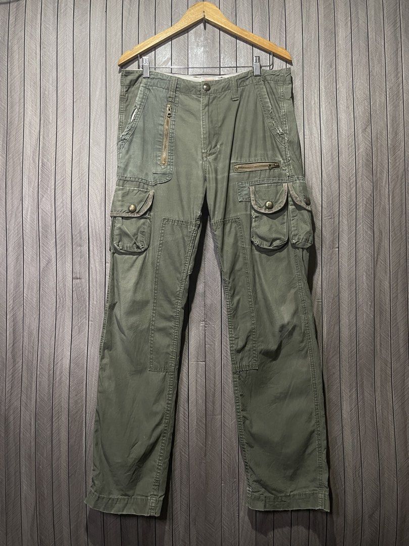 Japan Edwin Blue Trip Cargo Pants Multipocket (Category: Jeans) located in Santa Cruz. Submitted by hongkongmarketph (Listing ID 1421750287, Image 2). Description: Japanese Brand Edwin Blue Trip Cargo Pants Multipocket good condition very presentable see pics for details, some sign of usage medium on tag waist 34 - 35 / 43 length .
