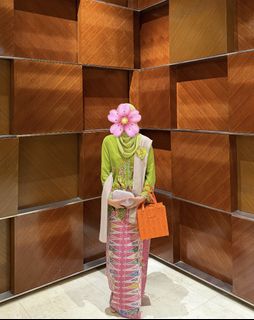 (Category: ) located in . Submitted by Faraaaa (Listing ID 1421621376, Image 1). Description: .