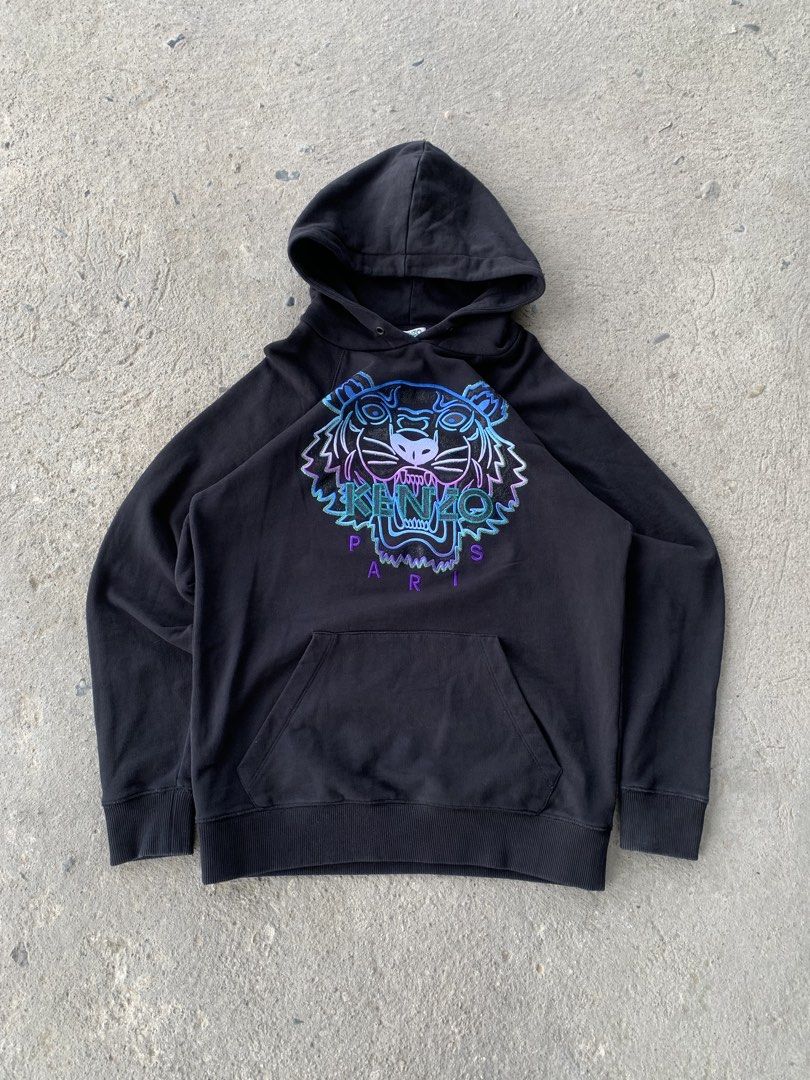Kenzo Tiger Hoodie XS (Category: Hoodies) located in Tarlac. Submitted by durkk4ever (Listing ID 1421777754, Image 1). Description: - Authentic Kenzo hoodie - Size: XS - Features the classic tiger logo - Includes a hood and front pocket - Made of soft material - Kenzo Paris logo present.