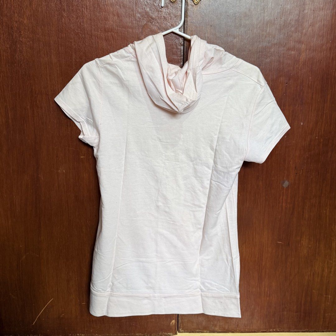 Light Pink Shirt Hoodie (Category: Others Tops) located in Dagupan City. Submitted by rializecense (Listing ID 1421667132, Image 2). Description: 🏷️ NO brand 👚 Lightly used.