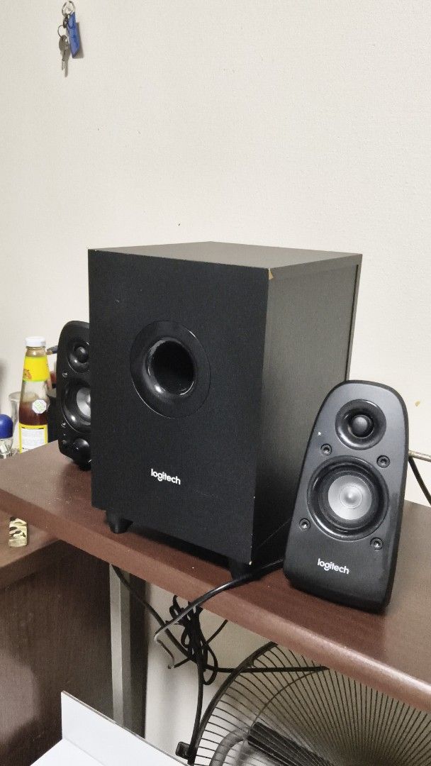 Logitech 2.1 Speaker System65671938123265111