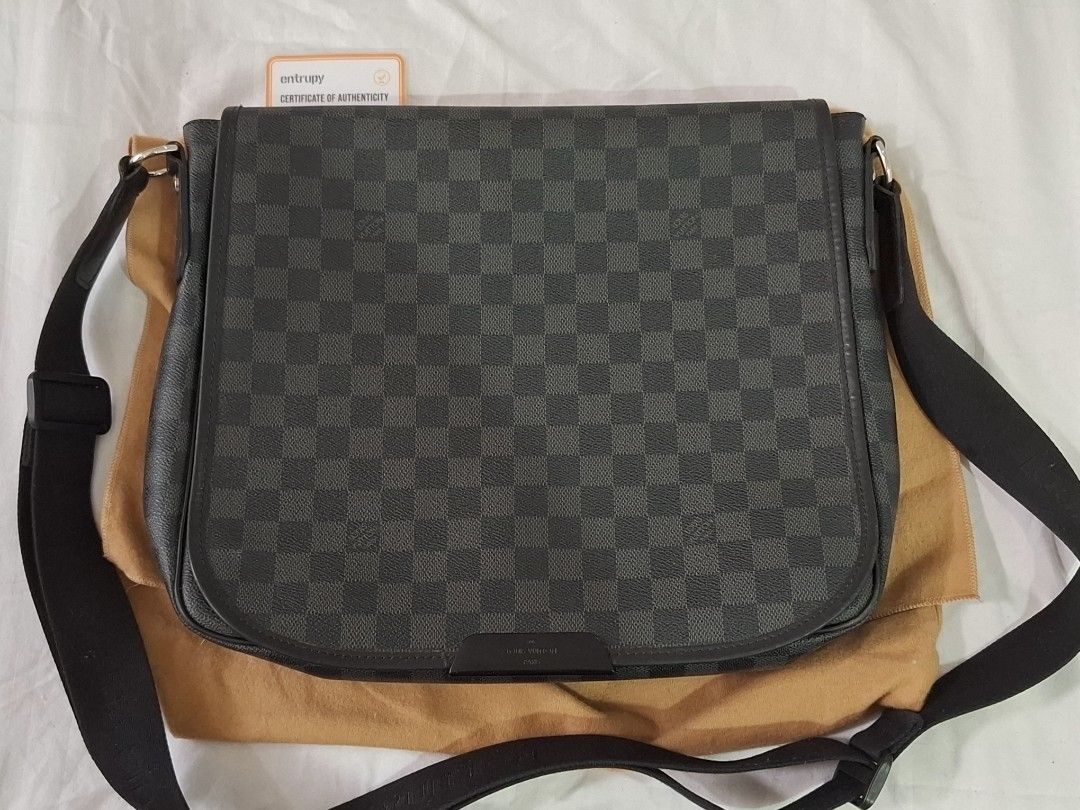 Louis Vuitton Damier Graphite Messenger Bag (Category: Luxury Bags & Wallets) located in Quezon City. Submitted by ejo23 (Listing ID 1421686546, Image 1). Description: Louis Vuitton Damier Graphite Messenger Bag. In very good condition. 3rd party authenticated (Entrupy). RFS: Downsizing Dimensions Length : 34 cm Height : 29 cm Width : 7 cm Please feel free to message for more photos and for meetup details!.