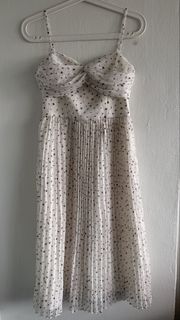 (Category: ) located in . Submitted by socksforlunch (Listing ID 1421634388, Image 1). Description: .