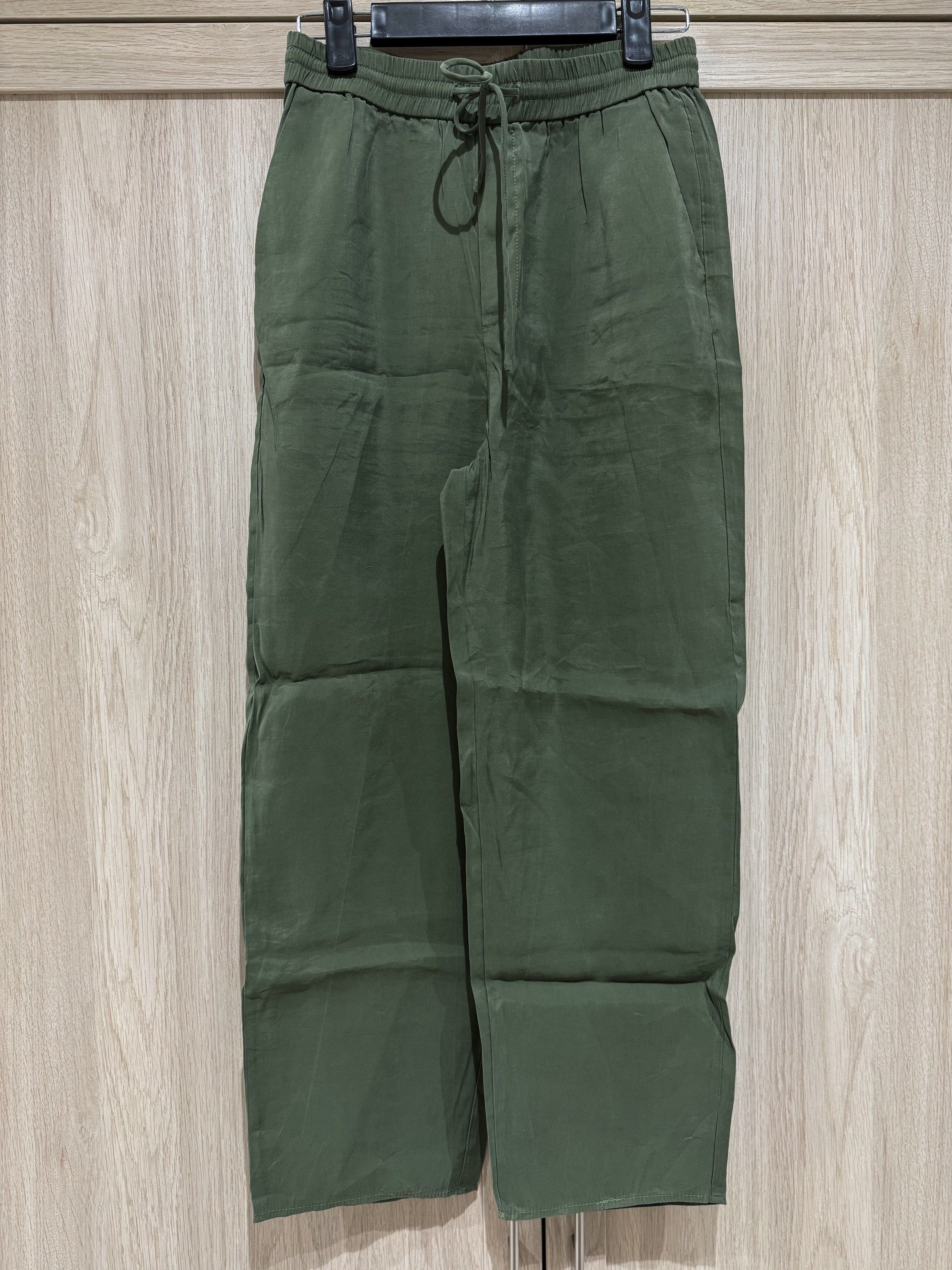 Mango Top and Pants Set (Category: Sets or Coordinates) located in Manila. Submitted by shopforprelovedclothes (Listing ID 1421680000, Image 2). Description: Size: Top US 4, Pants XS Color: Green.