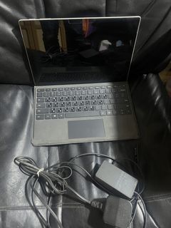 Surface Pro 5448919345992847360