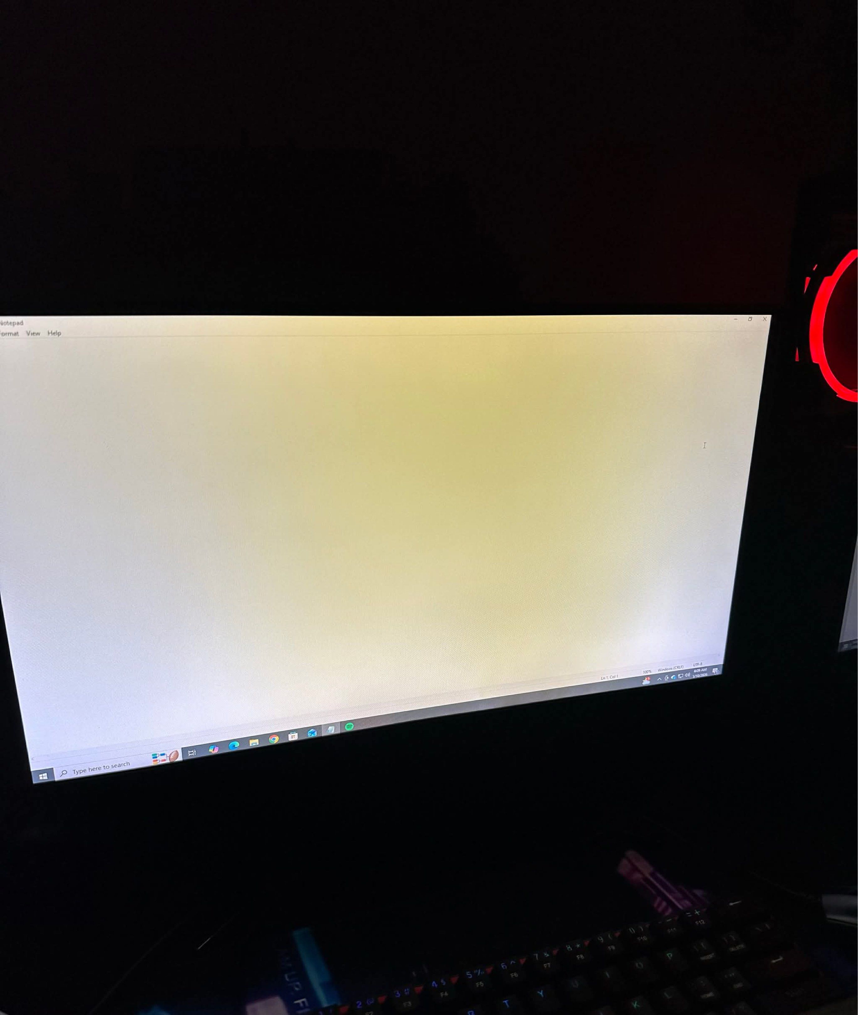 Monitor (Category: Monitor Screens) located in Cavite. Submitted by 999suckmyt72707 (Listing ID 1421762824, Image 1). Description: - 21’ Kingdom Frameless Monitor - issue nasa pic na - di naman halata pagnaka darkmode goods pa rin siya like as in pag naka dark mode nga lang xd - rfs may bago akong monitor .