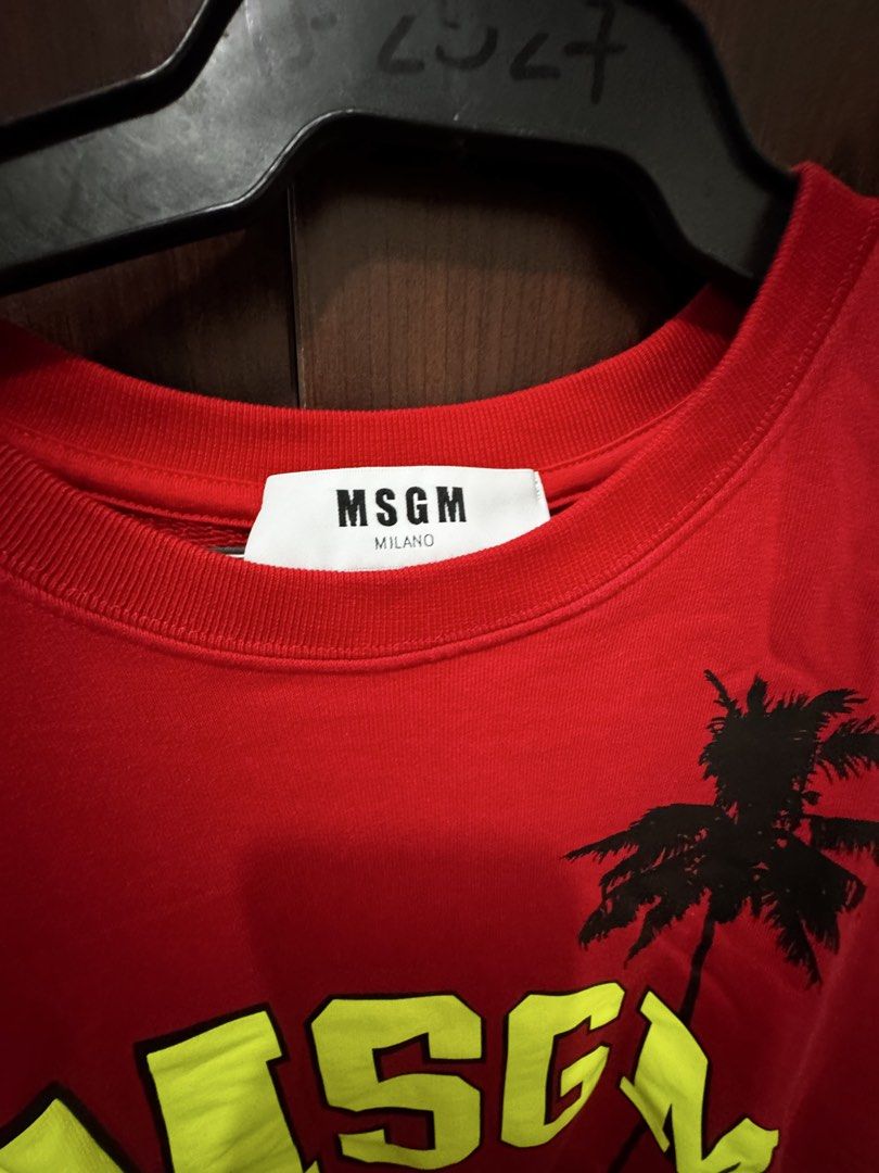 MSGM (Category: Luxury Apparel) located in Pasig City. Submitted by yanoid (Listing ID 1421630004, Image 3). Description: MSGM SWEATshirt.