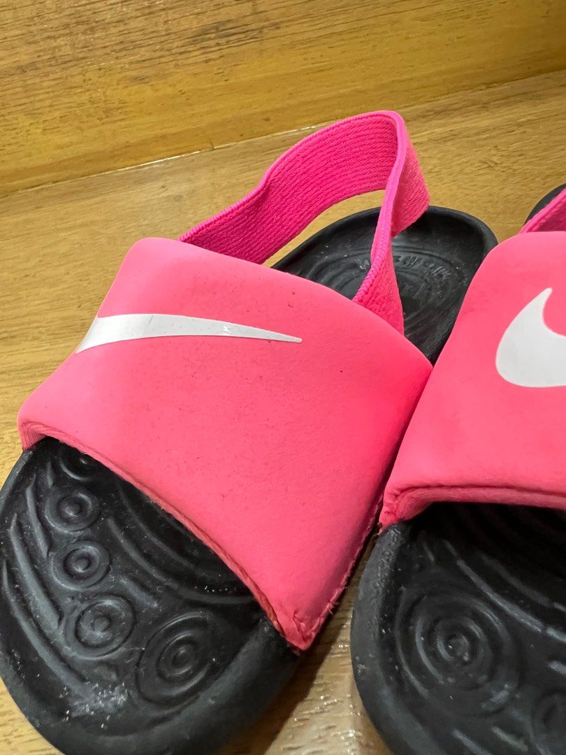 Nike Kawa Slide 6C For toddlers (Category: Babies & Kids Fashion) located in Manila. Submitted by momoncaffeine (Listing ID 1421641387, Image 2). Description: Condition as pictured With signs of use 6C uk5.5 12cm .