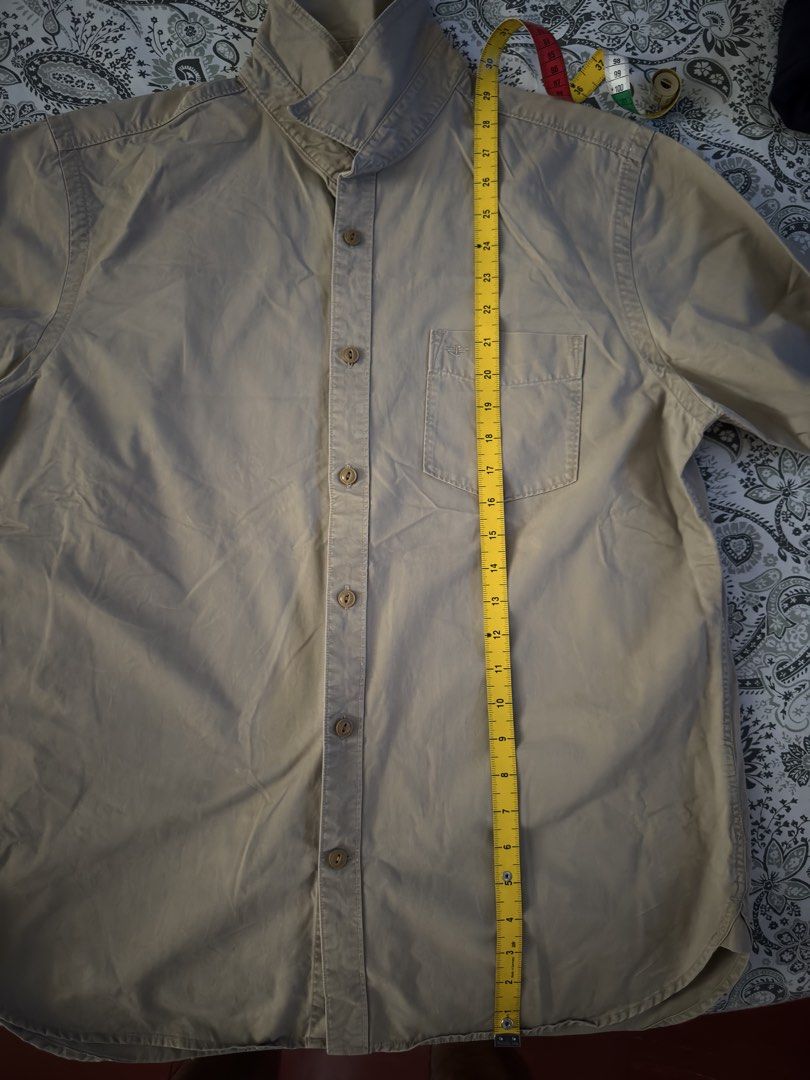 No brand - khaki (Category: Tshirts & Polo Shirts ) located in Makati City. Submitted by RR_Shop (Listing ID 1421699512, Image 3). Description: Details: W = 19” L = 29.5“ Give you a discount if you buy more items! Reason to sell: I’m decluttering and selling pre-loved items. Payment options: - LBC: Prepaid COD - Lalamove: GCash payment.