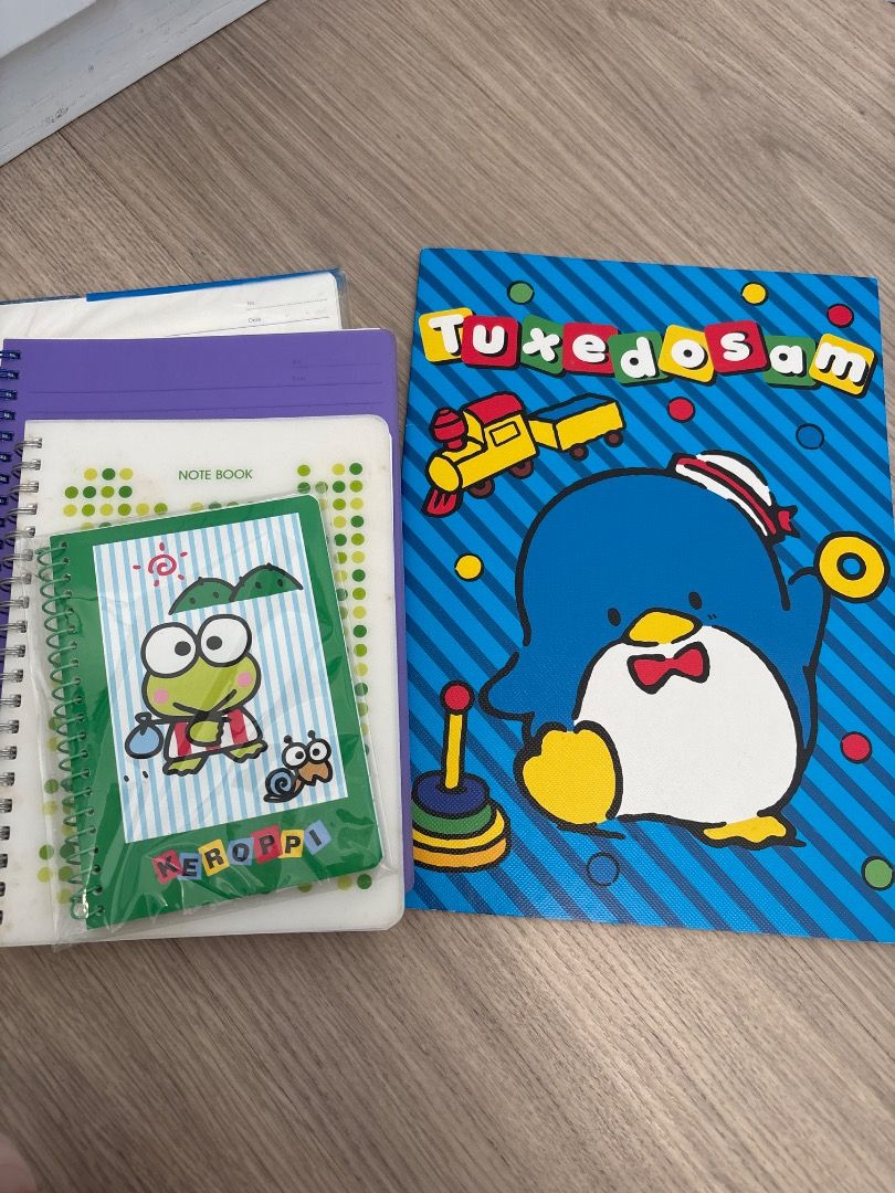 Note book （分類：文具）位於 Hong Kong。 由 lamyeelololo 提交（商品編號 1421676705，圖片 1）。簡介： Brand new notes book for school $100for 5 。