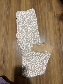 (Category: ) located in . Submitted by amira.m92 (Listing ID 1421641008, Image 1). Description: .