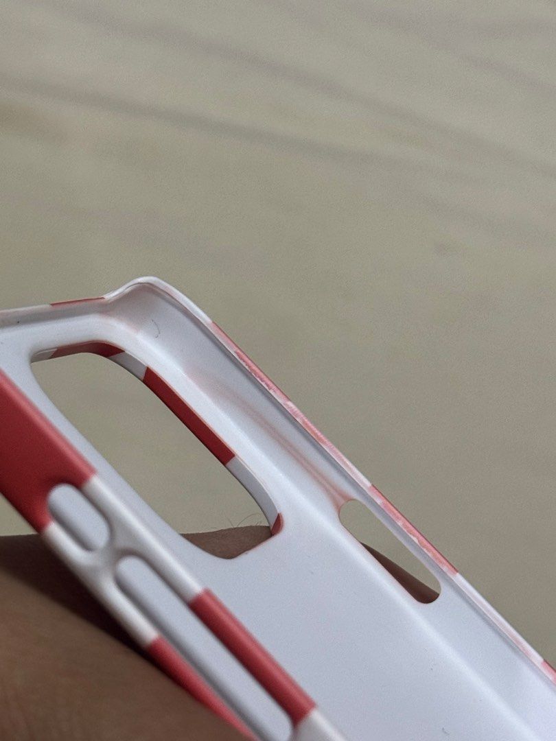 ORIGINAL 168CM IPHONE 15 PRO CASE (Category: Cases & Sleeves) located in Manila. Submitted by yenazdeclutter (Listing ID 1421632882, Image 3). Description: ‼️ READ BEFORE SENDING A MESSAGE ‼️ RFS: Decluttering - has a bit of flaws due to being in the storage for so long. Please see other photos for reference. Can send video upon request SHIPPING: - j&t or same day delivery ONLY - buyer will shoulder sf MOP: - can accept maya, gotyme, unionbank, m