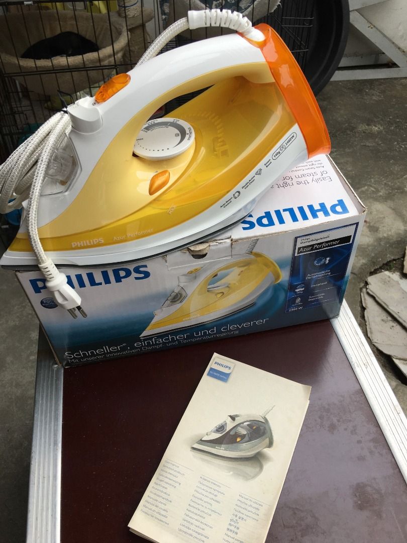Philips Steam Iron Azur Performer GC3801 (Category: Irons & Steamers) located in Calamba. Submitted by marjoh29436 (Listing ID 1421759906, Image 1). Description: The Philips steam iron Azur Performer combines powerful performance with ease of use. Our Auto Steam Control gives the right amount of steam with each garment. The SteamGlide soleplate delivers the great gliding to speed up your ironing. * Fast and powerful performance - 2400W for quick 