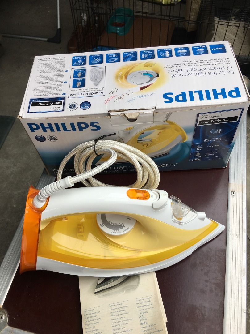 Philips Steam Iron Azur Performer GC3801 (Category: Irons & Steamers) located in Calamba. Submitted by marjoh29436 (Listing ID 1421759906, Image 2). Description: The Philips steam iron Azur Performer combines powerful performance with ease of use. Our Auto Steam Control gives the right amount of steam with each garment. The SteamGlide soleplate delivers the great gliding to speed up your ironing. * Fast and powerful performance - 2400W for quick 