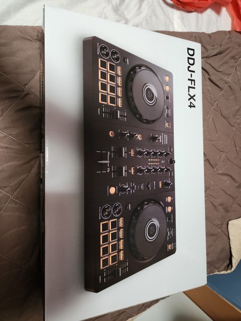 Pioneer DJ DDJ-FLX4 DJ Controller - Brand New