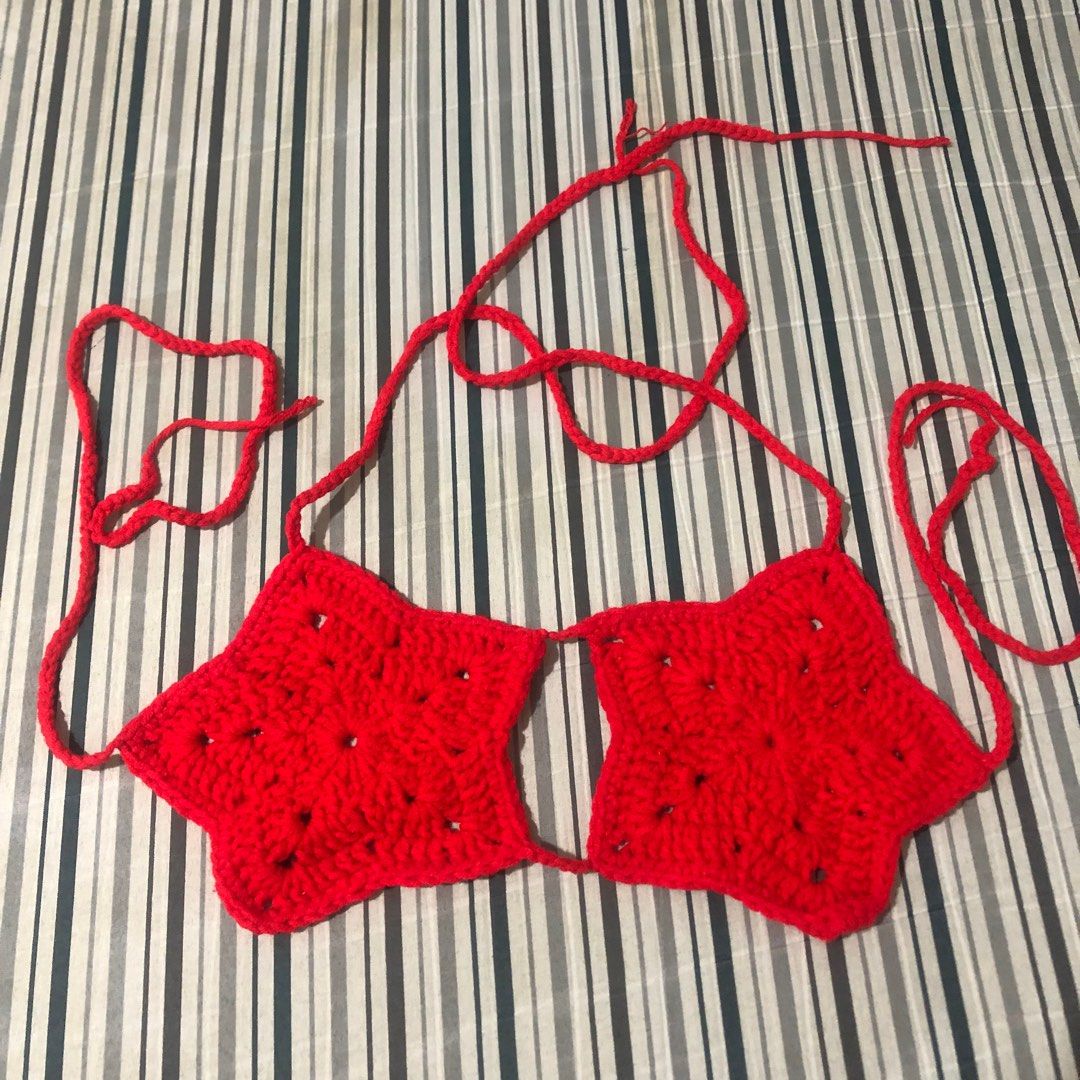 red star bikini top (Category: Bikinis & Swimsuits) located in Makati City. Submitted by bowzone (Listing ID 1421720023, Image 1). Description: 🎀 handmade !! ^___^ 🎀 only used once 🎀 fit : xs - s .
