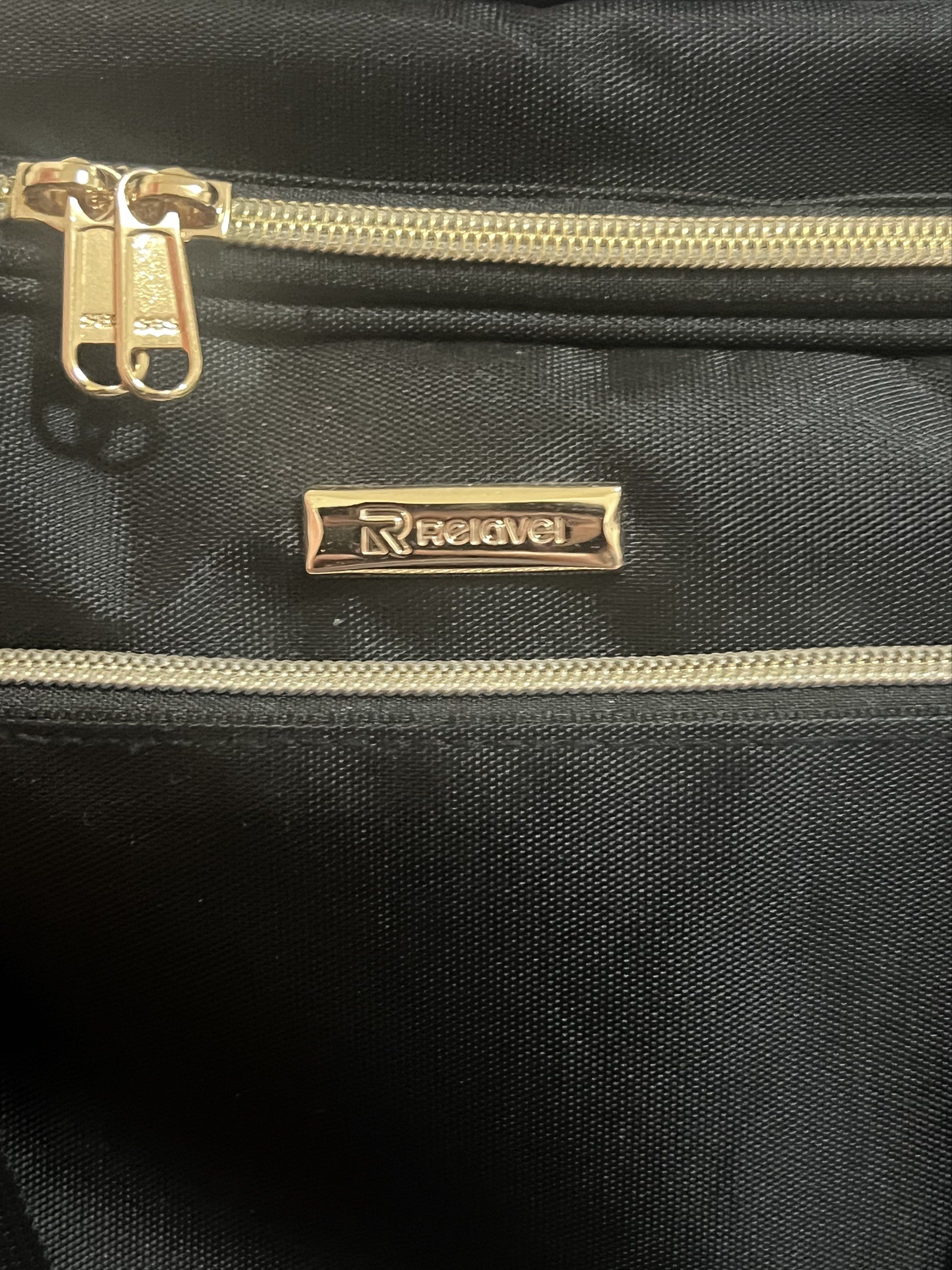 Relavel Makeup Artist Travel Bag (Category: Makeup) located in Taguig. Submitted by pinkblushcorner (Listing ID 1421736780, Image 1). Description: Relavel Professional Hairstylist Bag -Only used a couple of times -Still brandnew condition -Bought from amazon -Bag only!! Hair tools only for demo! .