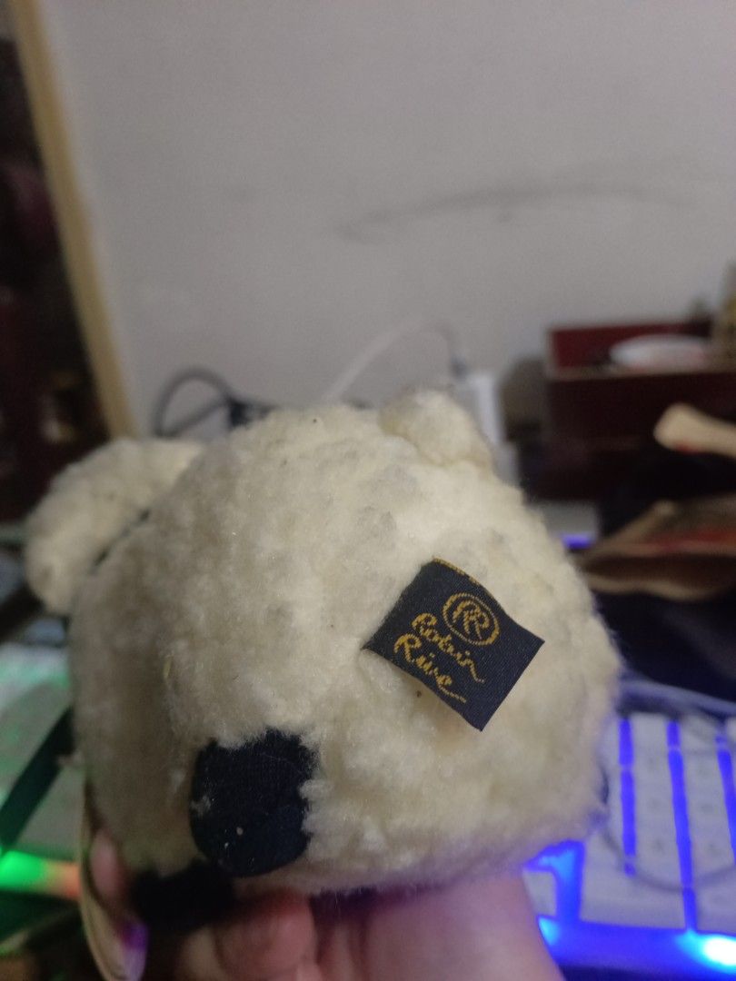 Robin Rive sheep stuffed toy with sound (Category: Plushies & Soft Toys) located in Angeles City. Submitted by yourtrovejapansurplus (Listing ID 1421742488, Image 3). Description: no flaw with sheep sound when you shake.