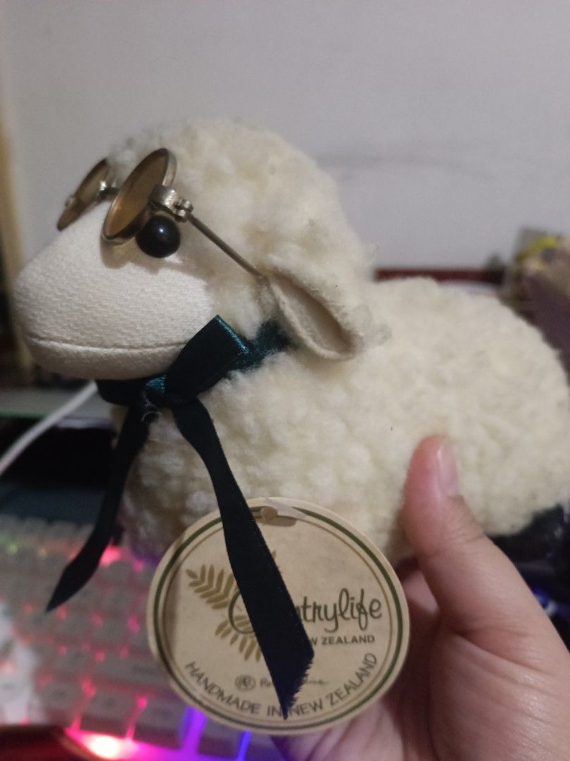 Robin Rive sheep stuffed toy with sound (Category: Plushies & Soft Toys) located in Angeles City. Submitted by yourtrovejapansurplus (Listing ID 1421742488, Image 2). Description: no flaw with sheep sound when you shake.