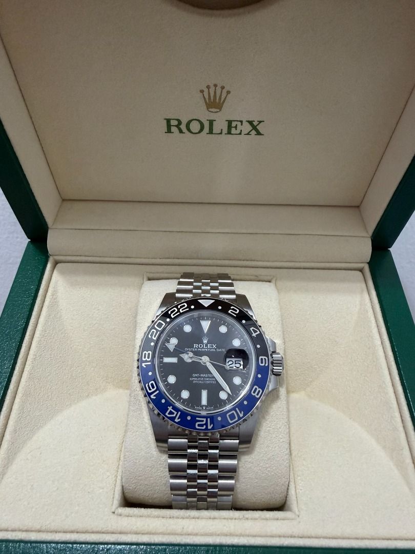 Rolex GMT-Master II Batgirl (Category: Luxury Watches) located in Manila. Submitted by rhyswatchmnl (Listing ID 1421701008, Image 2). Description: Rolex GMT-Master II Batgirl 40mm 126710BLNR Year 2019 Full Set Condition 9.8/10 San Juan City/New Manila QC On hand Other Watches available.