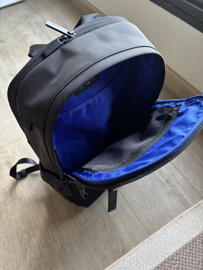 Samsonite Underscore Backpack (Category: Backpacks) located in Singapore. Submitted by kindaichi90 (Listing ID 1421743087, Image 3). Description: - Brand new with tag and dust bag - Sleek black exterior - Stylish blue interior - Multiple compartments for organization - Padded shoulder straps for comfort - Ideal for work or travel - RRP $350.