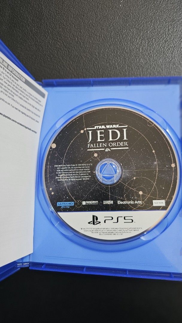 Star Wars Jedi: Fallen Order - PS5 (Category: PlayStation) located in Rizal. Submitted by dailyfindsphl (Listing ID 1421699791, Image 3). Description: Star Wars Jedi: Fallen Order for PlayStation 5. The game disc and case are included. The game is rated 16 and above. The back of the case shows some of the game's features. The game is published by Electronic Arts..