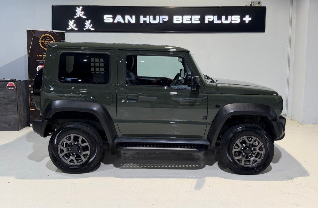 Suzuki Jimny 1.5 GLX Auto (Category: Used Cars) located in Singapore. Submitted by clement18 (Listing ID 1421627595, Image 3). Description: ❇️ Registration date: 13 Jun 2025 ❇️ ✅ Rare 1 owner unit! ✅ Almost brand new unit! ✅ Fully maintained by agent with very low mileage driven! ✅ 2 years engine & gearbox warranty! ✅ Immaculate condition with no repairs needed! Features 1.5l 4 cylinder inline 16 valve engine producing 100 Bhp, 4 speed auto trans