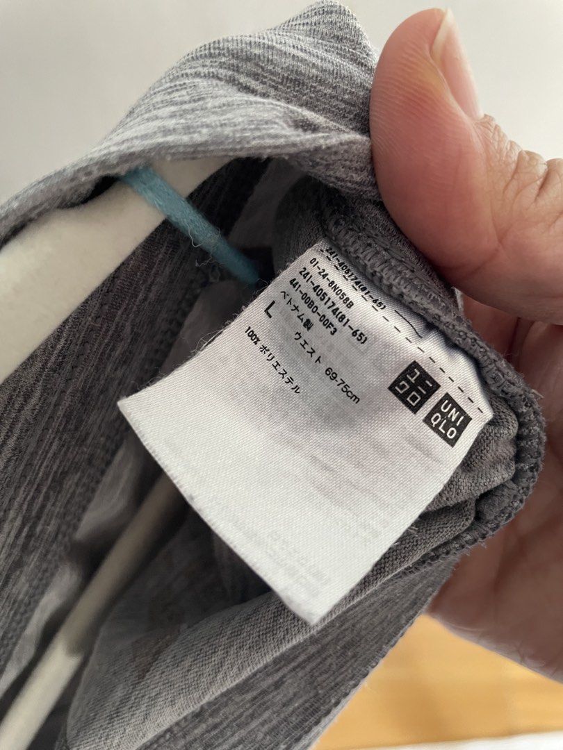 Uniqlo Gray Jogger Pants - Size L (Category: Joggers) located in San Jose del Monte. Submitted by momma_buys (Listing ID 1421726869, Image 3). Description: - Uniqlo gray jogger pants - Size: L (Waist: 69-75cm) - Features: Drawstring waist, two side pockets - Material: 100% polyester - Condition: Good.