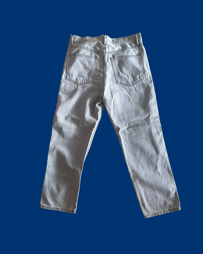 Uniqlo Light Denim Jeans Size 31 (Category: Jeans) located in Muntinlupa City. Submitted by mmorjo (Listing ID 1421714320, Image 2). Description: - Uniqlo jeans - Size 31 - Light blue color - Classic design - Material: 88% cotton, 12% hemp (body), 61% polyester, 39% cotton (pocket lining).