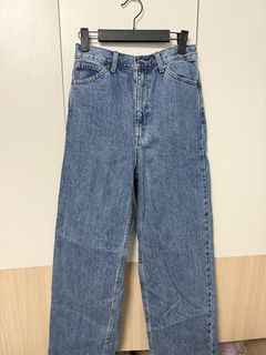 （分類：）位於 。 由 uniwardrobe 提交（商品編號 1421775368，圖片 1）。簡介： 。