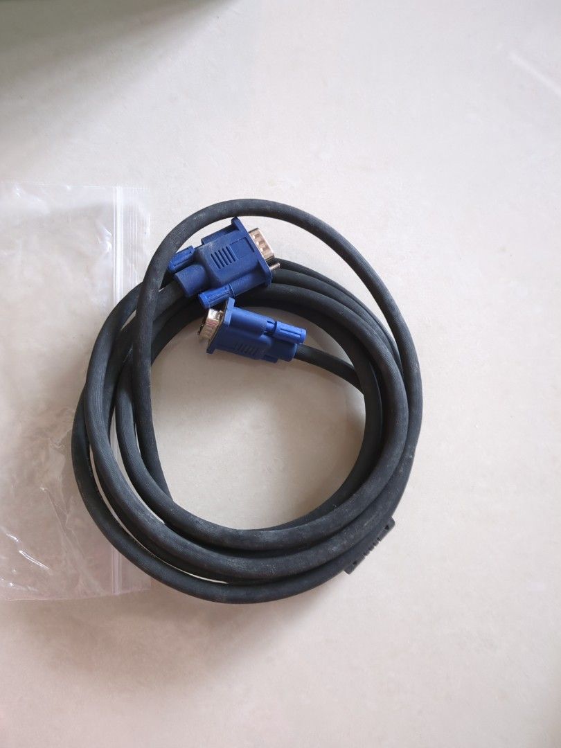 VGA Cable - Blue Connectors405979515753615360