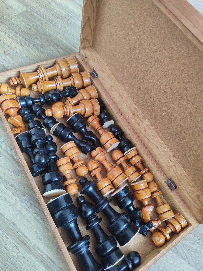 Vintage Wooden Chess Set, Hobbies & Toys, Toys & Games on Carousell