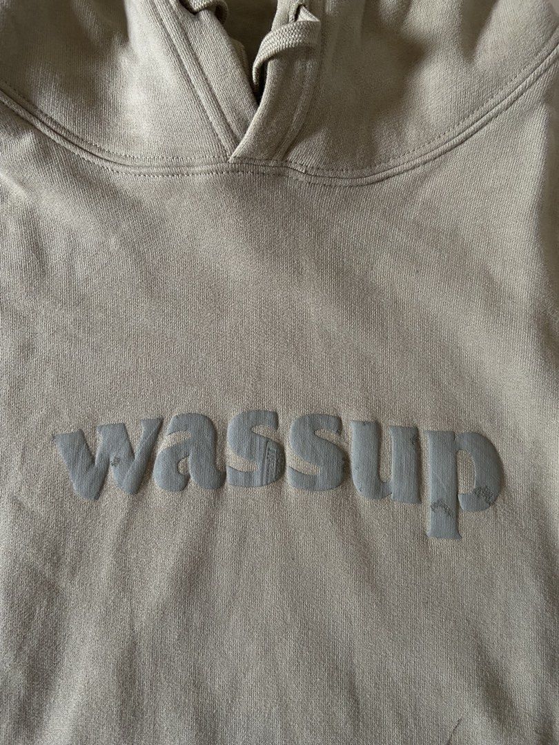 Wassup Moss Green Hoodie (Category: Coats, Jackets and Outerwear) located in Paranaque City. Submitted by atcam28 (Listing ID 1421697980, Image 3). Description: minor flaws only (see photos) size M on tag.