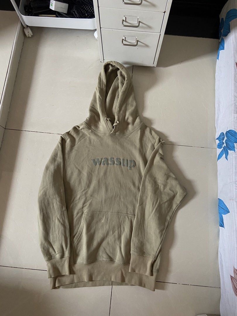 Wassup Moss Green Hoodie (Category: Coats, Jackets and Outerwear) located in Paranaque City. Submitted by atcam28 (Listing ID 1421697980, Image 1). Description: minor flaws only (see photos) size M on tag.