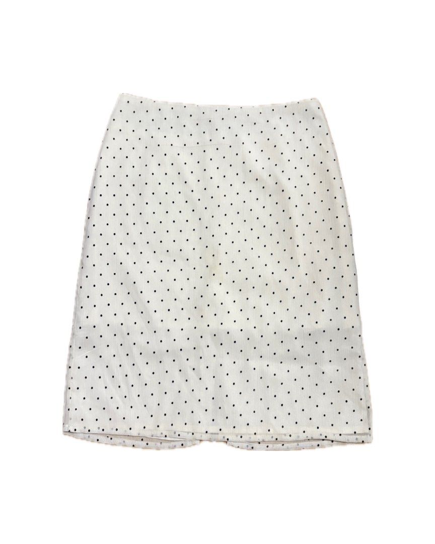 White Polka Dot Midi Skirt (Category: Skirts) located in Manila. Submitted by j_decluttering (Listing ID 1421700137, Image 1). Description: - White skirt with black polka dots - back zipper closure - slit at the bottom - nice premium lightweight fabric - super nice polka dot pattern.