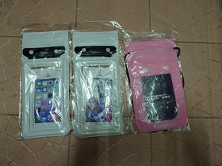 Waterproof Phone Pouch465425784992573440