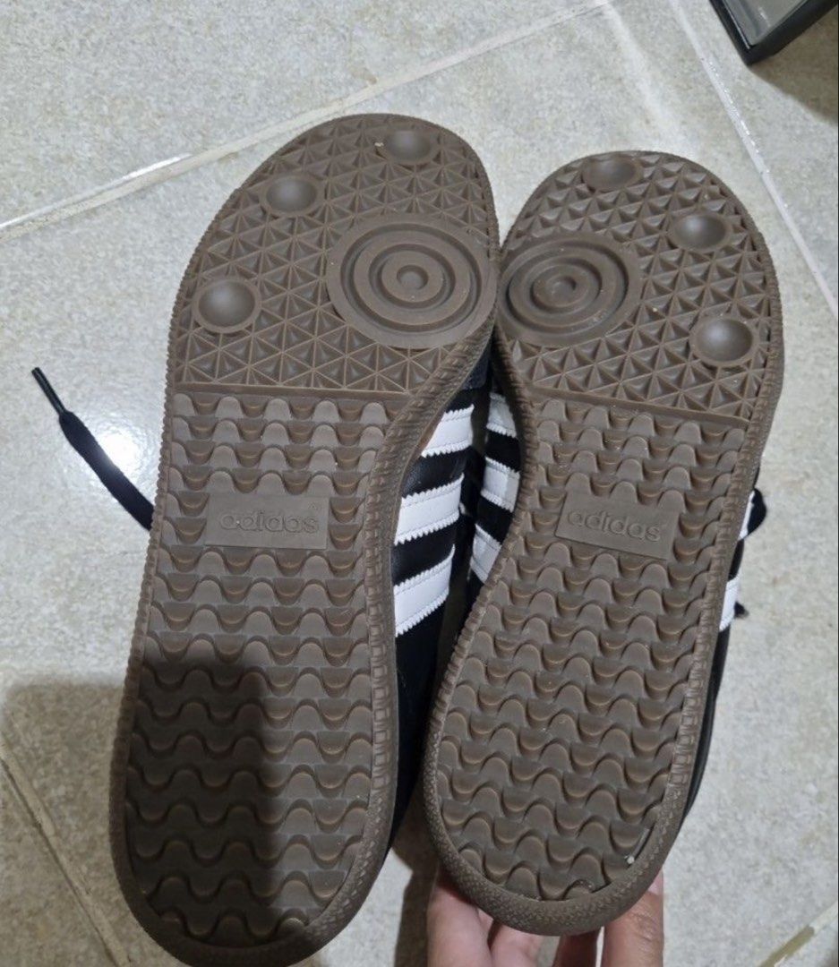 Adidas Samba OG Black (Category: Sneakers) located in Mabini. Submitted by MariaD (Listing ID 1421886840, Image 2). Description: - Adidas Samba OG - Black colorway - Size: US 10, UK 9.5, EUR 44 - Original price: PHP 6,800.00.