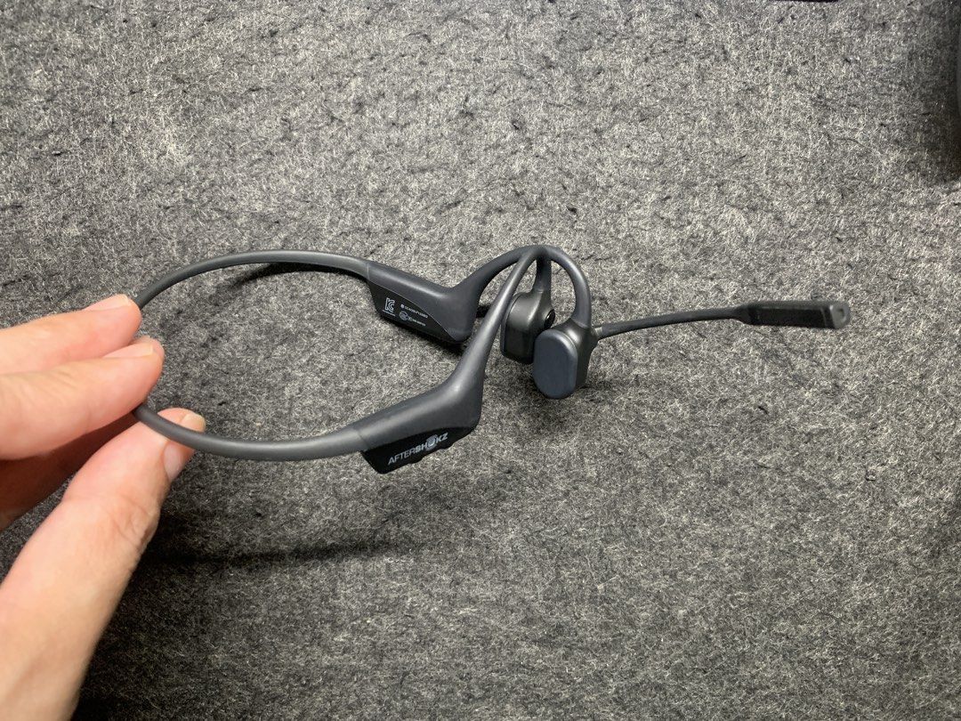 Aftershokz OpenComm ASC100 Bone Conduction Headphones (Category: Headphones & Headsets) located in Cainta. Submitted by Stanley71_ (Listing ID 1421835639, Image 2). Description: -OPENCOMM wireless headset (bone conduction) -SELDOM used as i have other Jabra headsets -PASSIVE noise cancellation -Runs 6-8 hrs -NO ISSUES as maingat po ako sa mga gadgets -TEST upon meet up to validate .