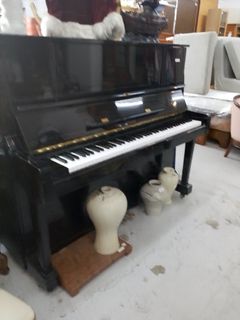 (Category: ) located in . Submitted by tonisfurnitureshop (Listing ID 1421866421, Image 1). Description: .