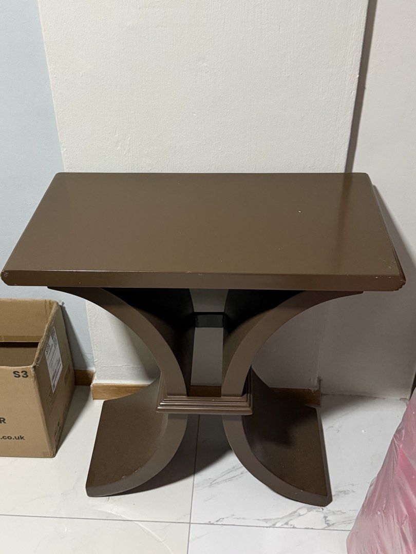 Brown Side Table (Category: Tables & Sets) located in Singapore. Submitted by sweetlittlethingss (Listing ID 1421875951, Image 1). Description: Selling it for $50 A few small chips Please arrange your own delivery.