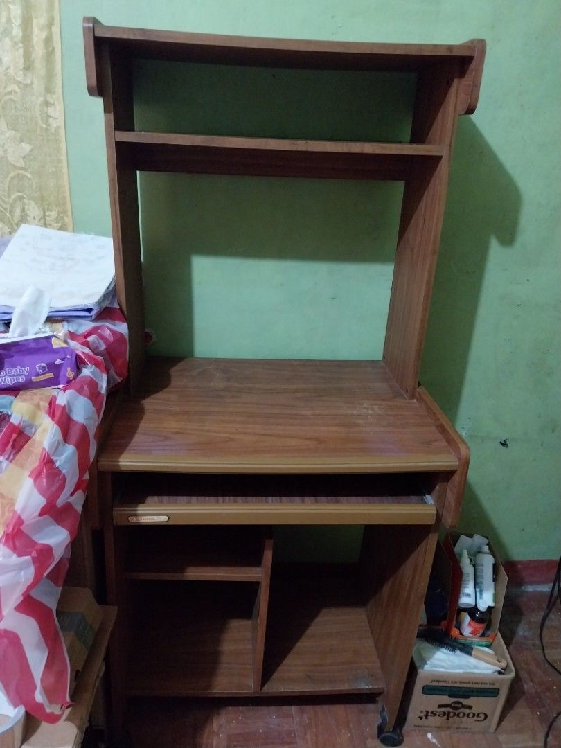 COMPUTER TABLE (Category: Other Accessories) located in Bulacan. Submitted by parkabby (Listing ID 1421828419, Image 1). Description: OLD COMPUTER TABLE USED TO CONTAIN JURASSIC COMPUTER STURDY THERE ARE SOME BENTS DUE TO THE HEAVY WEIGHT OF THE OLD COMPUTER PRICE IS NEGOTIABLE.