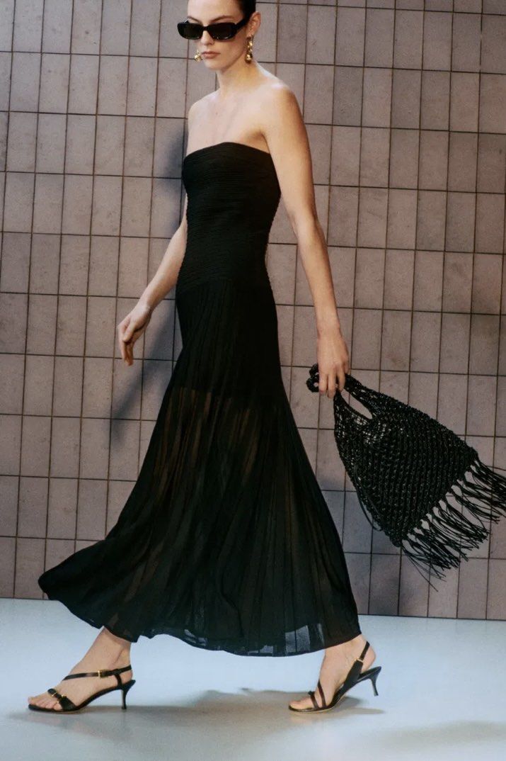 COS Knitted Bandeau Black Pleated Maxi Dress Not Zara, Women's Fashion,  Dresses & Sets, Dresses on Carousell
