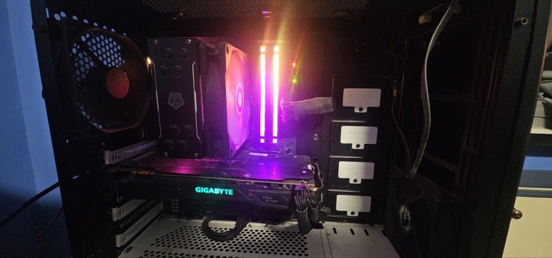 Custom Gaming PC - RGB Lighting65605082466691114