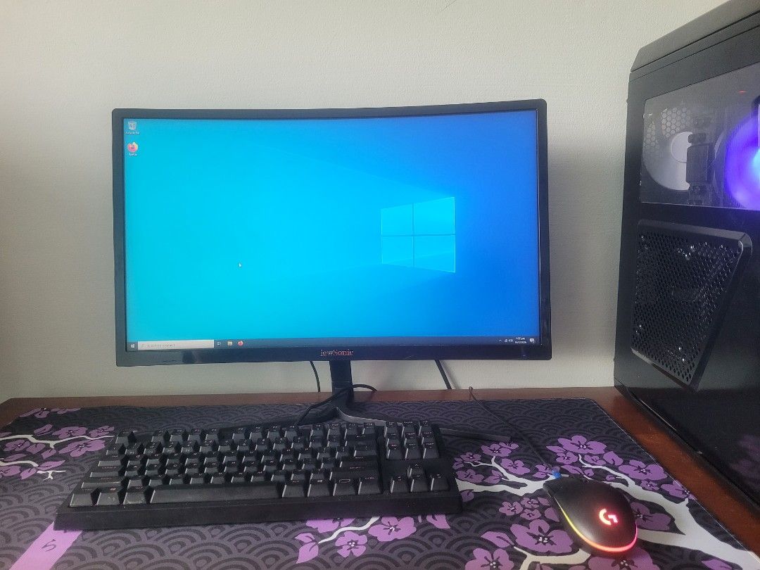 Custom Gaming PC (Selling ASAP)65605082529281110