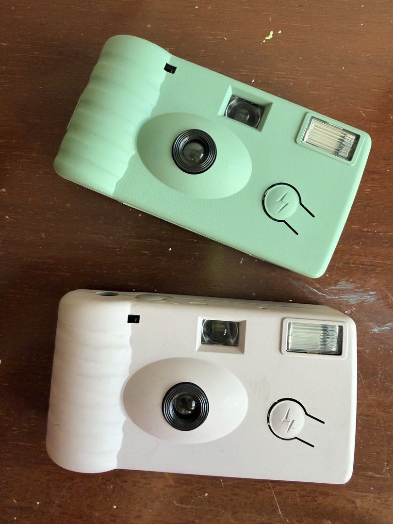 Empty Used Disposable Cameras Film (Category: Cameras) located in Davao. Submitted by sandrasellingthings (Listing ID 1421858916, Image 1). Description: Used once. No brand. No box. Selling per piece. 300 each Available : green and light purple This disposable camera has a flash Film and battery NOT included .